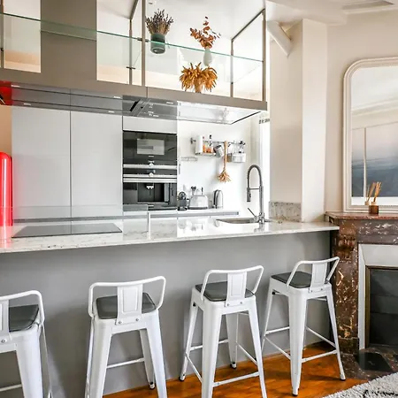 Le Moderne - Proche Paris - 18mb Apartment *